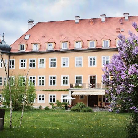 Naturschlosshotel Blumenthal Aichach Exterior photo